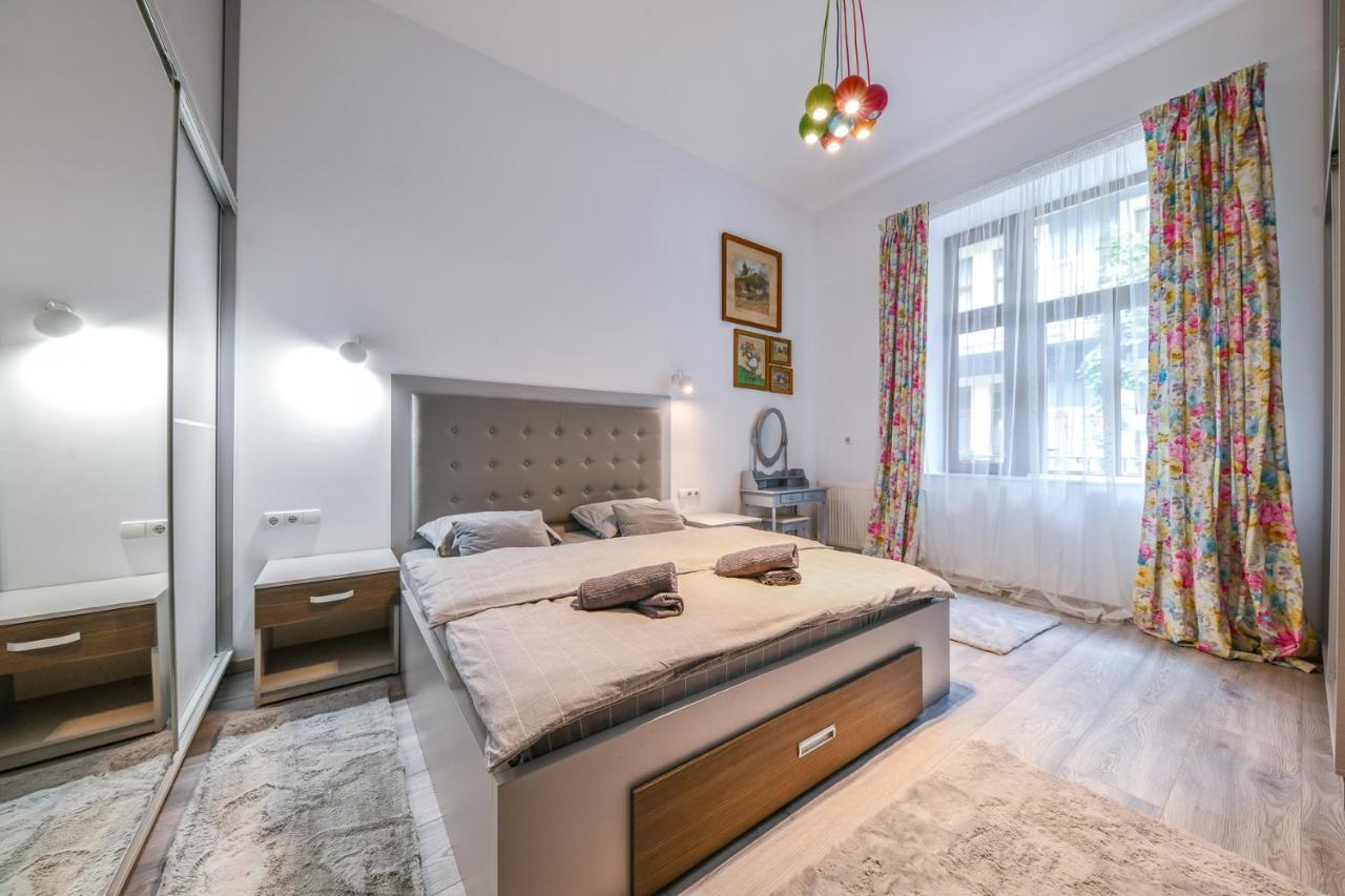 Glam Apartment Cluj-Napoca Eksteriør bilde